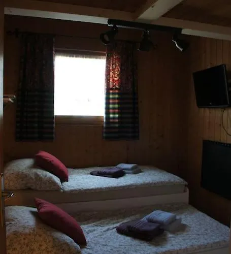 Nyaraló Waldchalet Tulfes Rinn